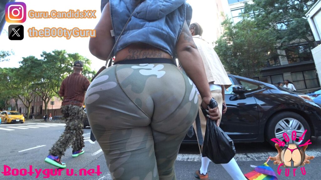 Camo Caliente Culo