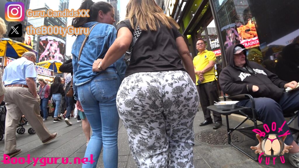 Universal Hipz Gilf